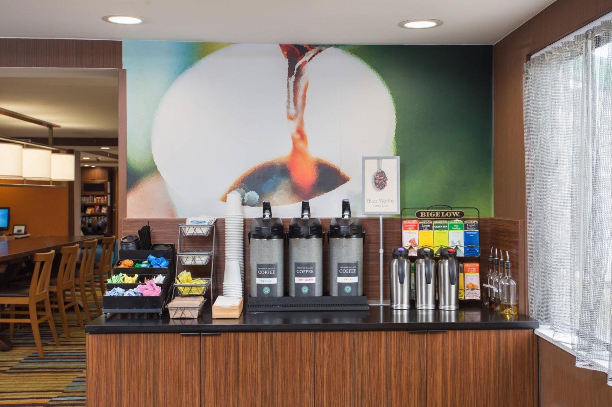 Fairfield Inn Manchester - Boston Regional Airport Esterno foto