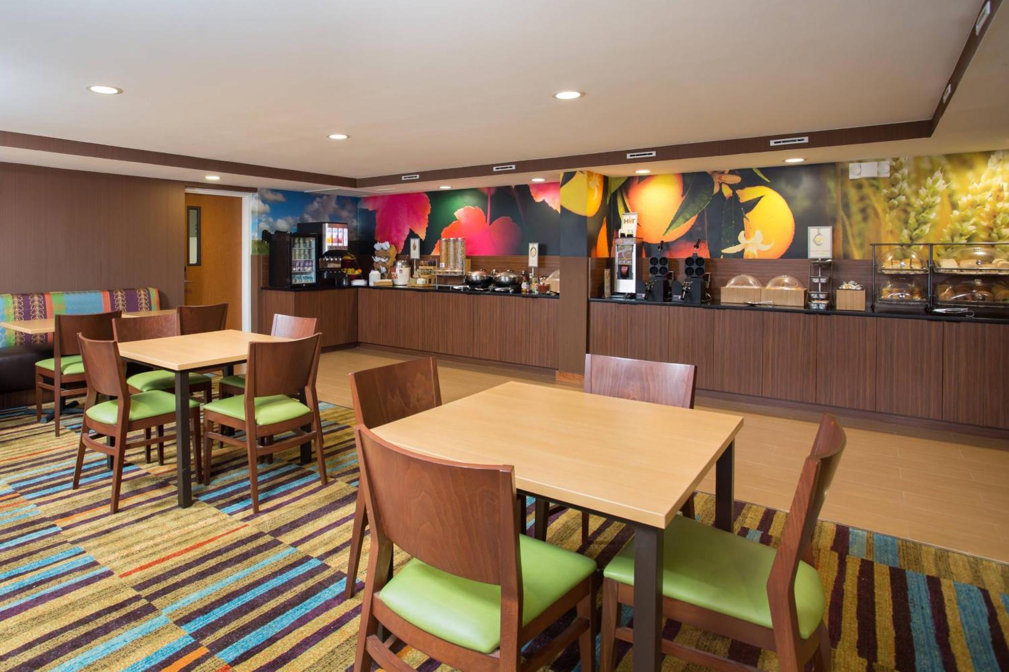Fairfield Inn Manchester - Boston Regional Airport Esterno foto